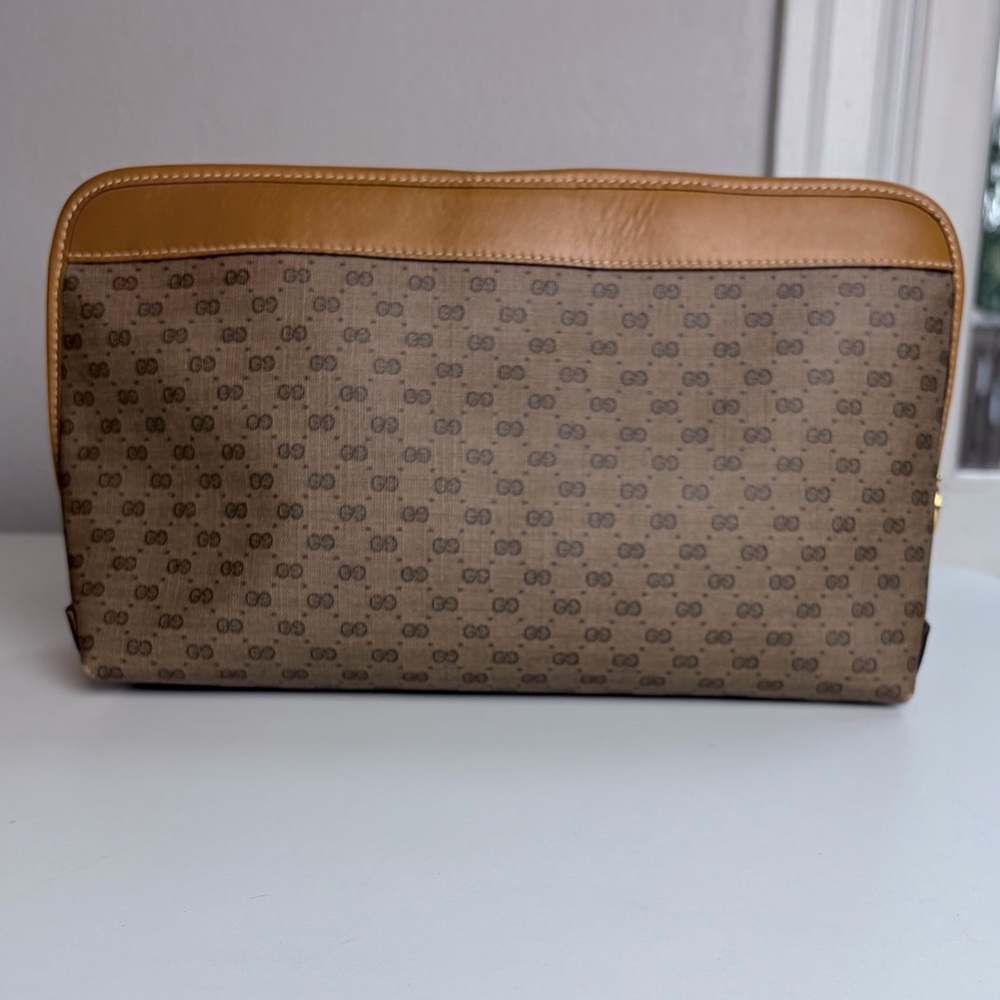 Gucci Micro GG Pouch/Clutch - Picture 2 of 15